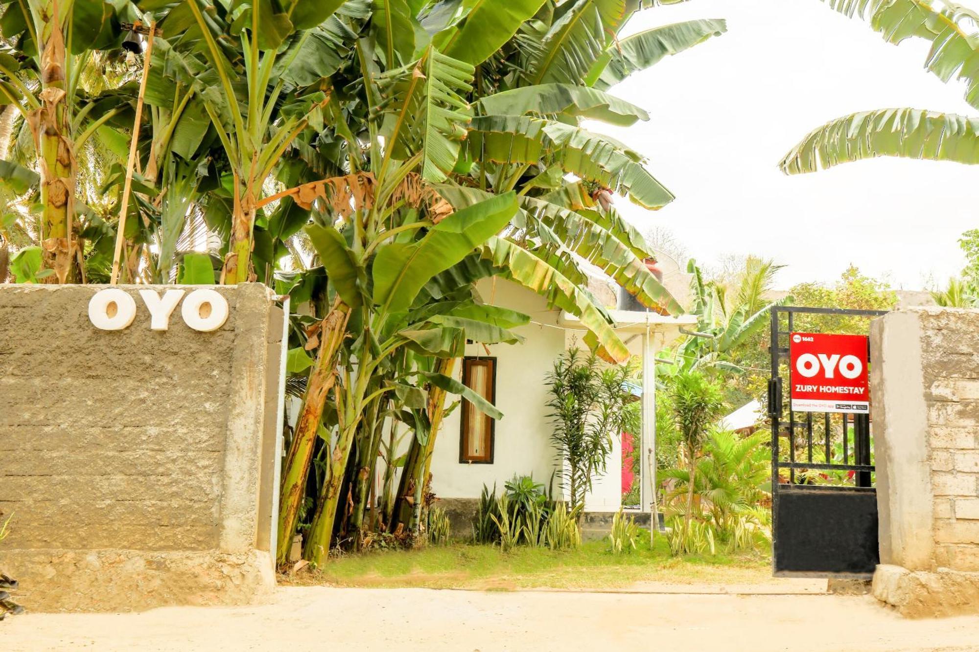 Oyo 1662 Zury Homestay Kuta  Exterior photo